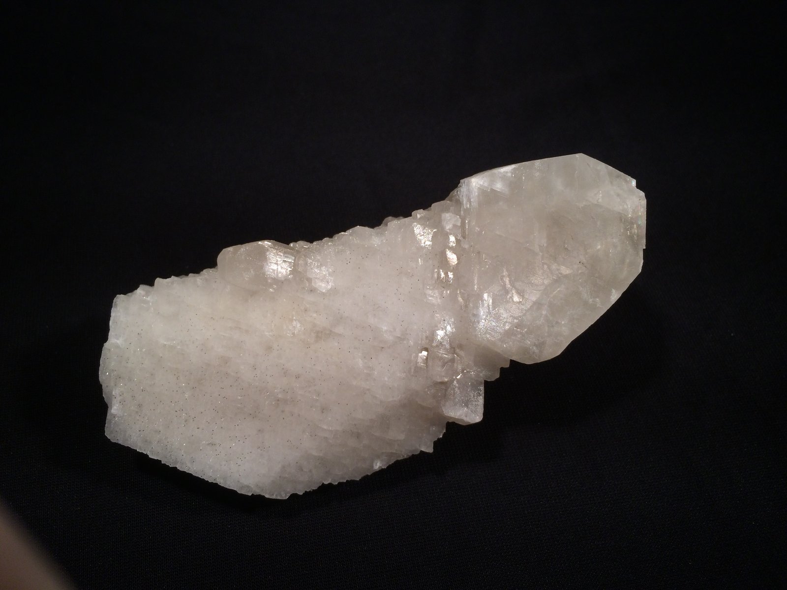 Calcite
107 mm x 58 mm x 53 mm
(Autor: Robert Seitz)