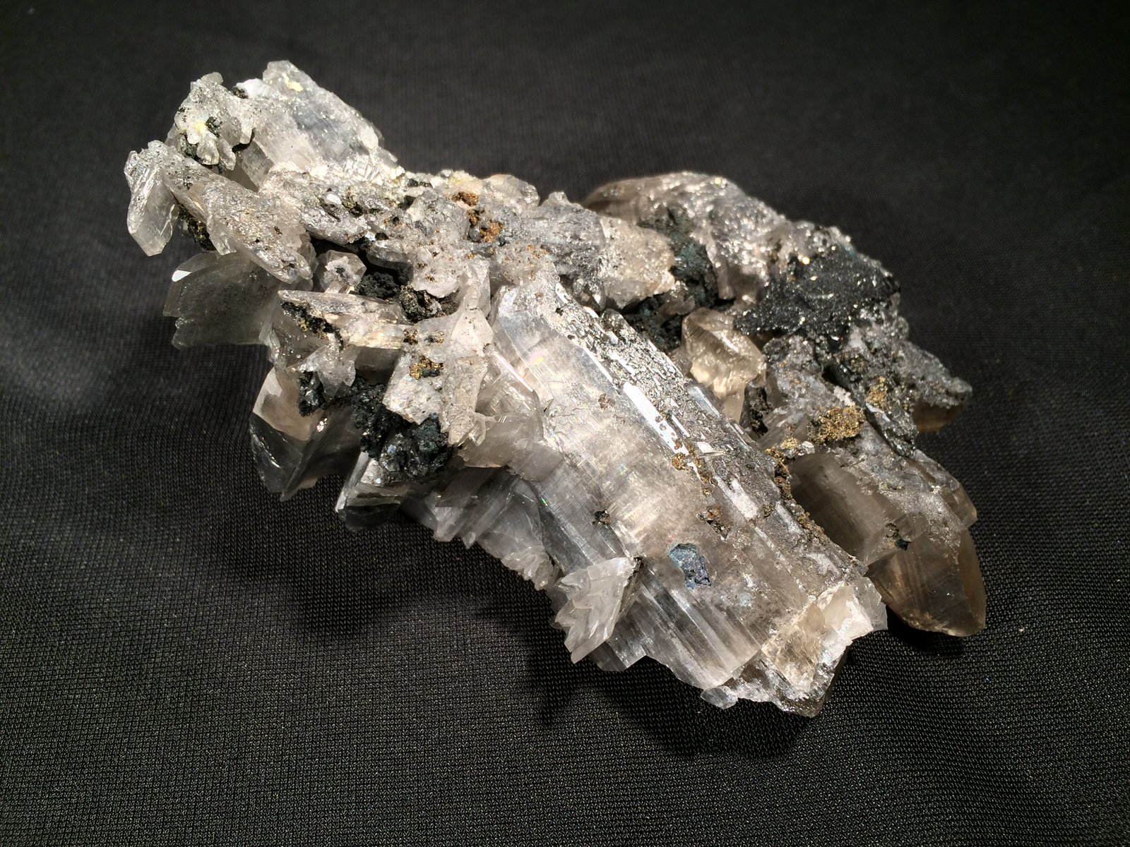 Cerussite
115 mm x 70 mm x 40 mm
(Autor: Robert Seitz)