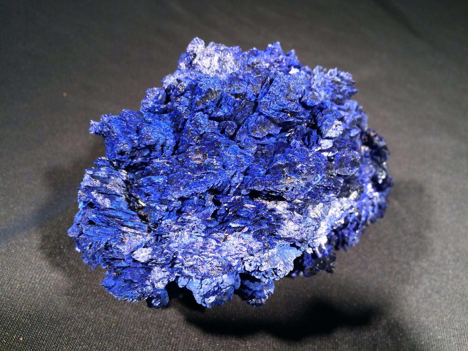 Azurite
116 mm x 80 mm x 65 mm
(Autor: Robert Seitz)
