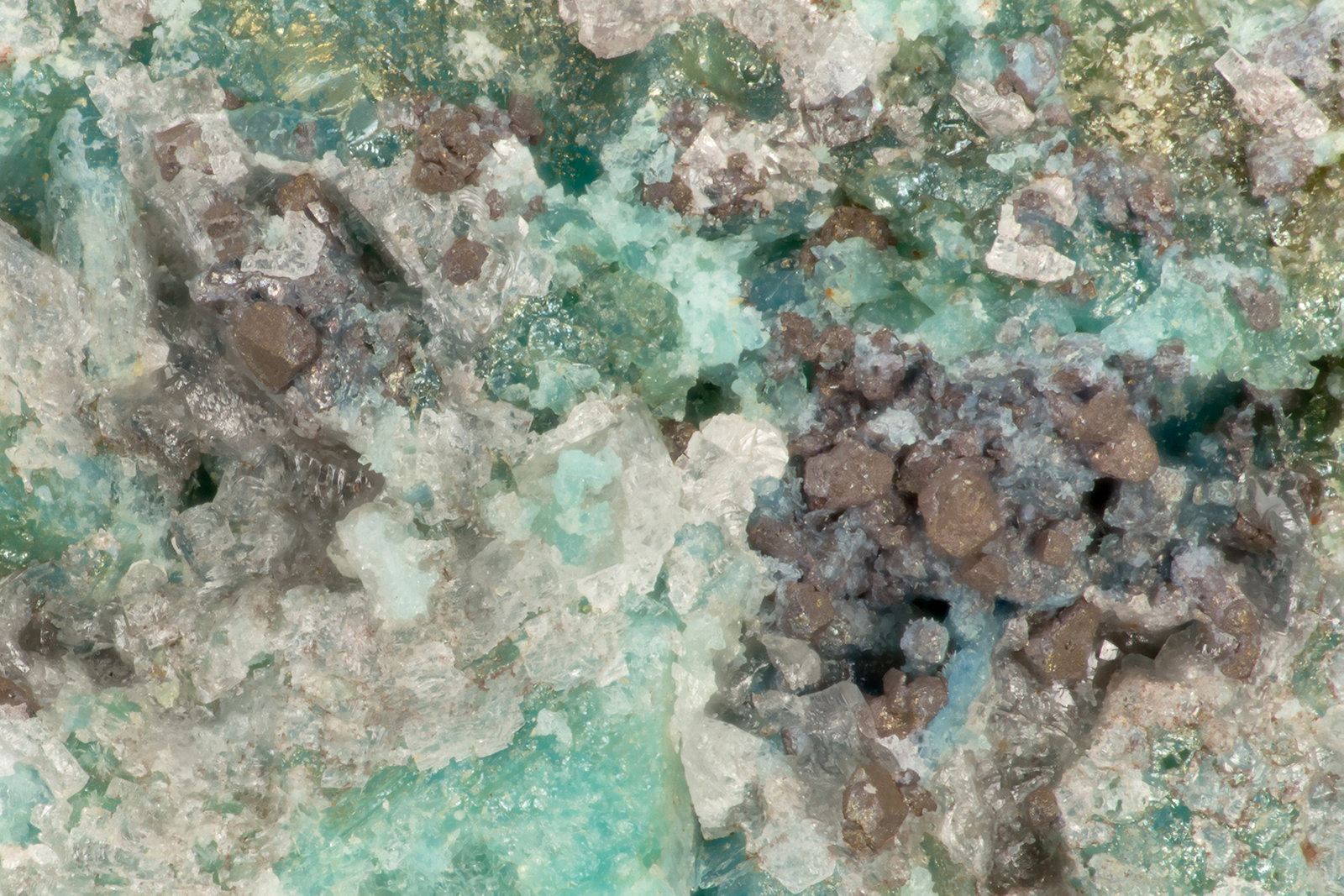 Chlorargyrite
FOV = 2.2 mm
(Autor: Doug)