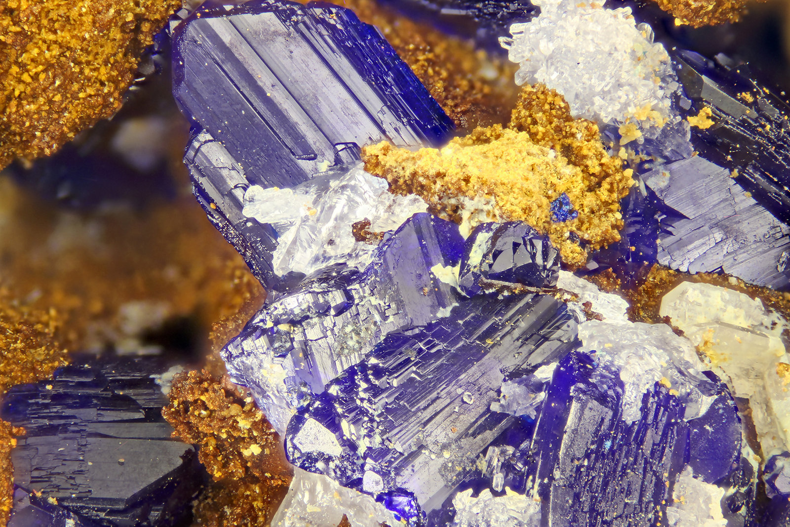 Azurite
FOV = 4.0 mm
(Autor: Doug)