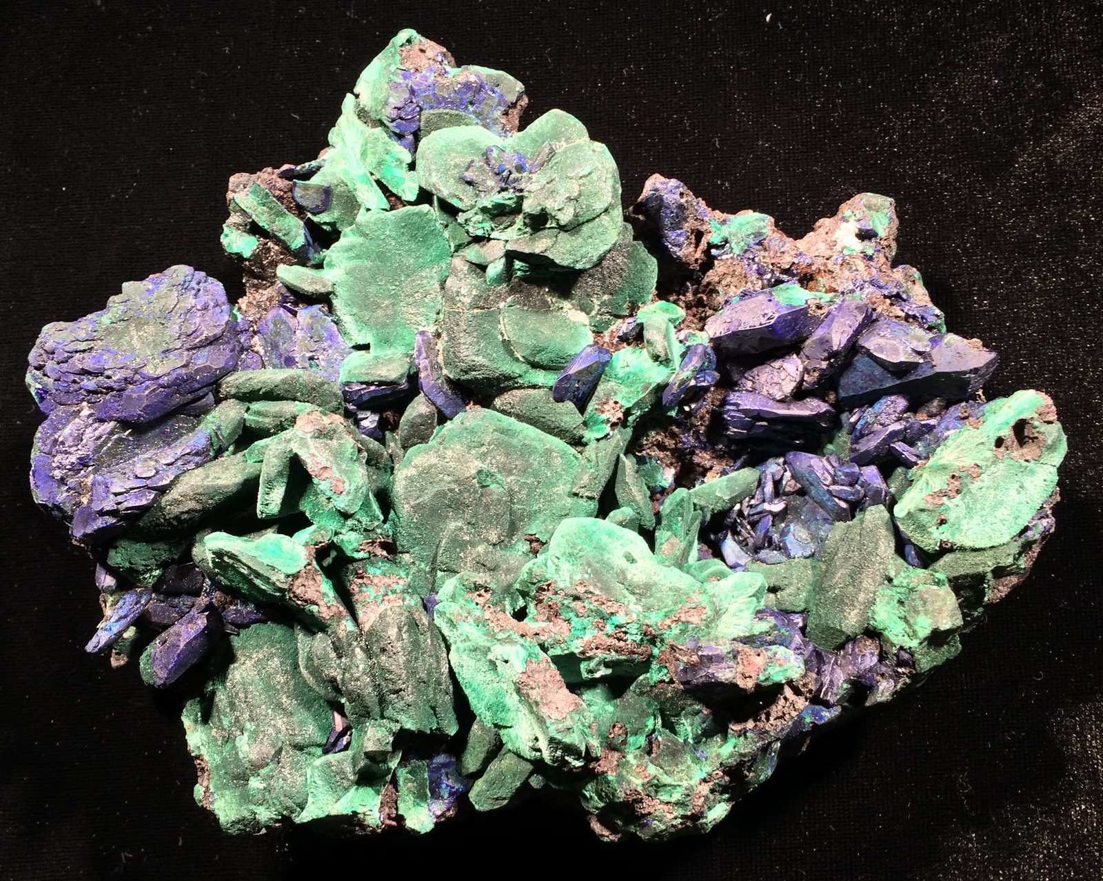 Azurite, Malachite
167 mm X 133 mm X 45 mm
(Autor: Robert Seitz)