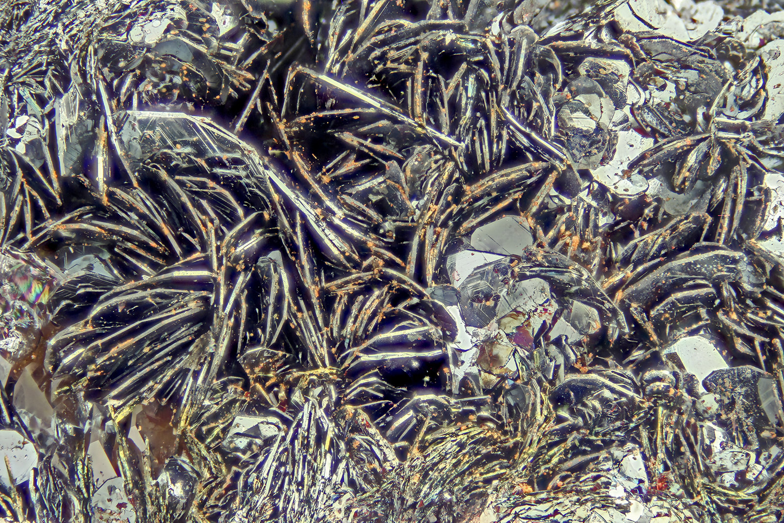 Hematite
FOV = 4.0 mm
(Autor: Doug)