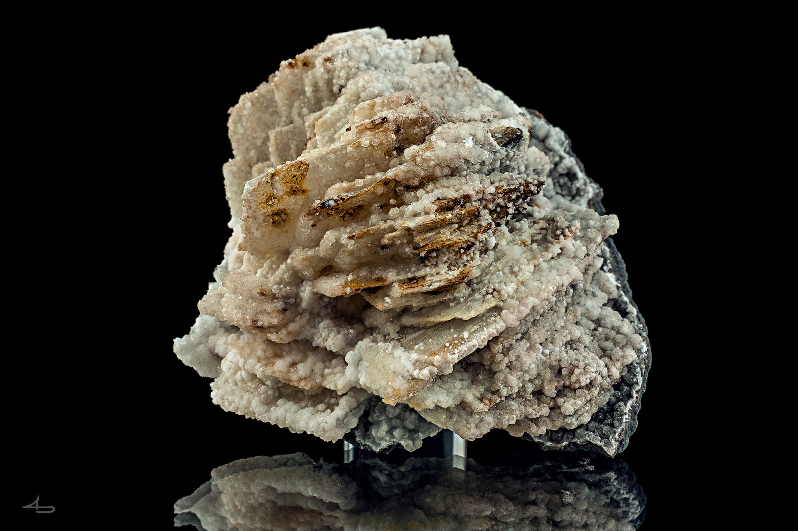 Baryte, Calcite, Quartz
8 x 7,5 x 4 cm
(Autor: Niels Brouwer)
