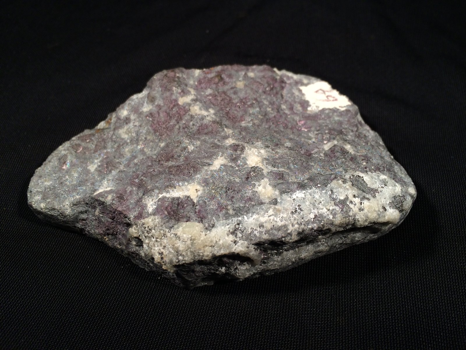 Silver
110 mm x 80 mm x 35 mm
(Autor: Robert Seitz)
