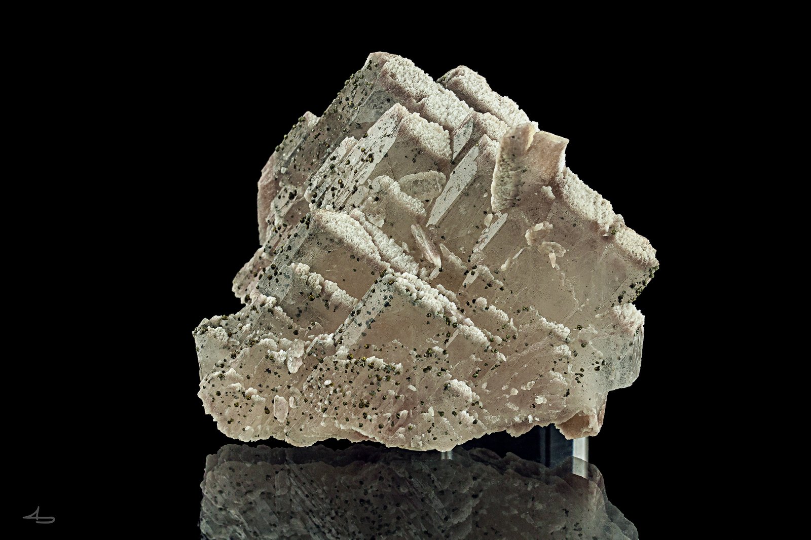 Baryte, Chalcopyrite
6,6 x 5,4 x 2,5 cm
(Autor: Niels Brouwer)