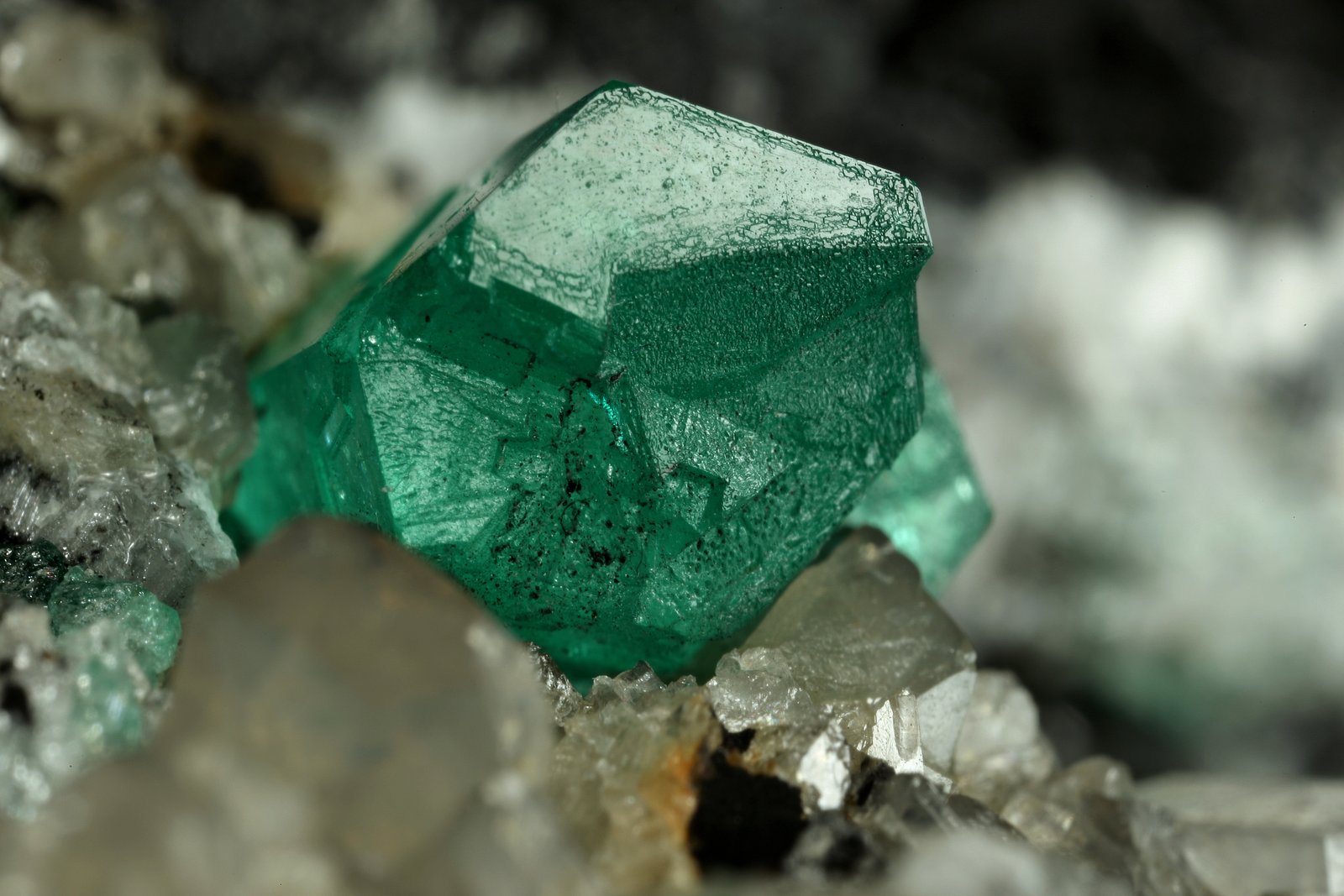 Beryl (variety emerald), Calcite
115x75x115mm, xl=20mm
(Autor: Fiebre Verde)