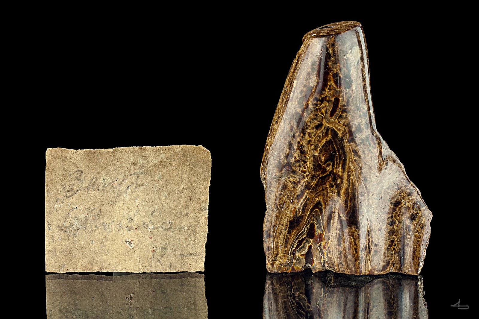 Baryte
8,8 x 6,9 x 3,4 cm
(Autor: Niels Brouwer)