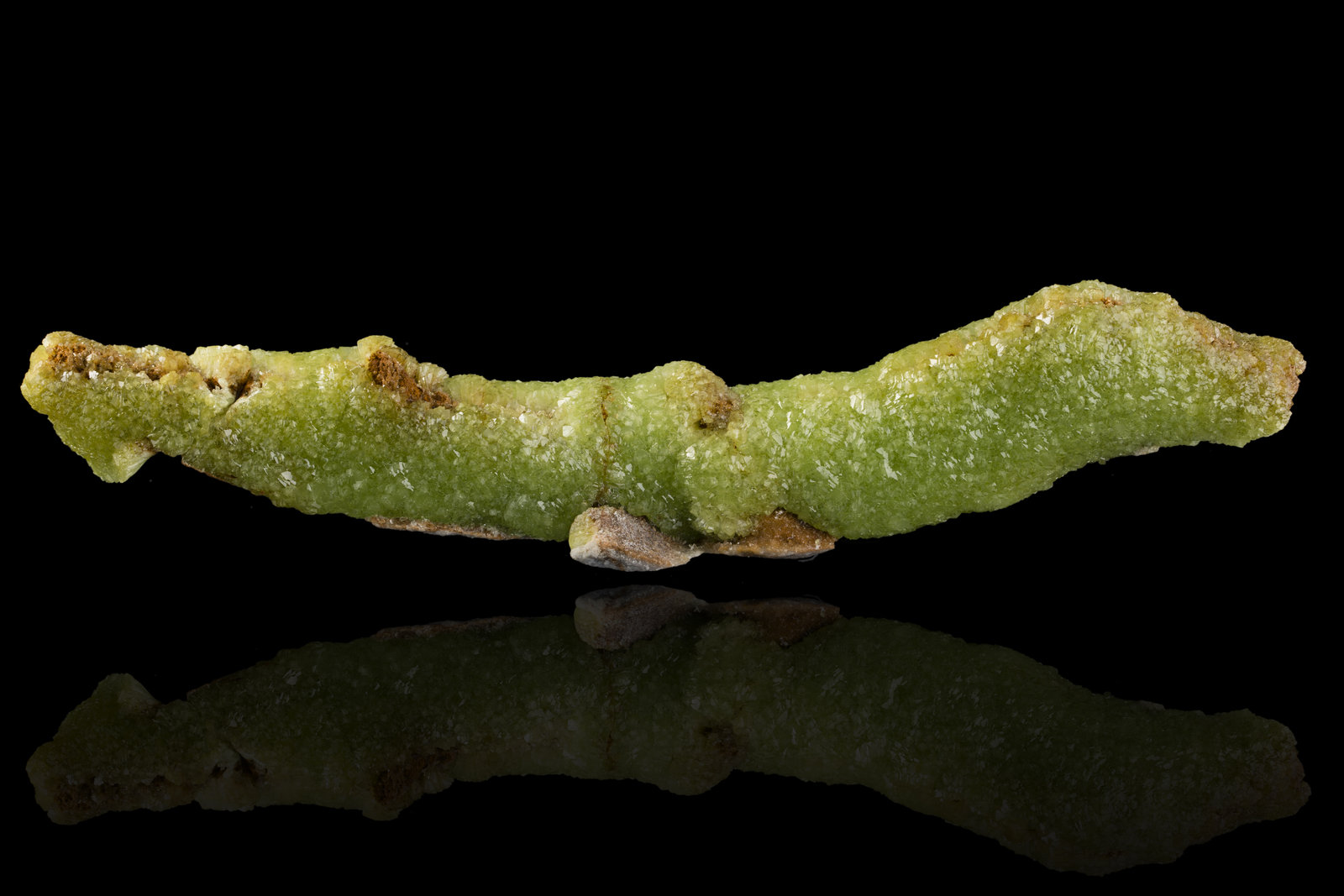 Adamite
26,5	x	4,5	x	6,0	cm
(Autor: MIM Museum)