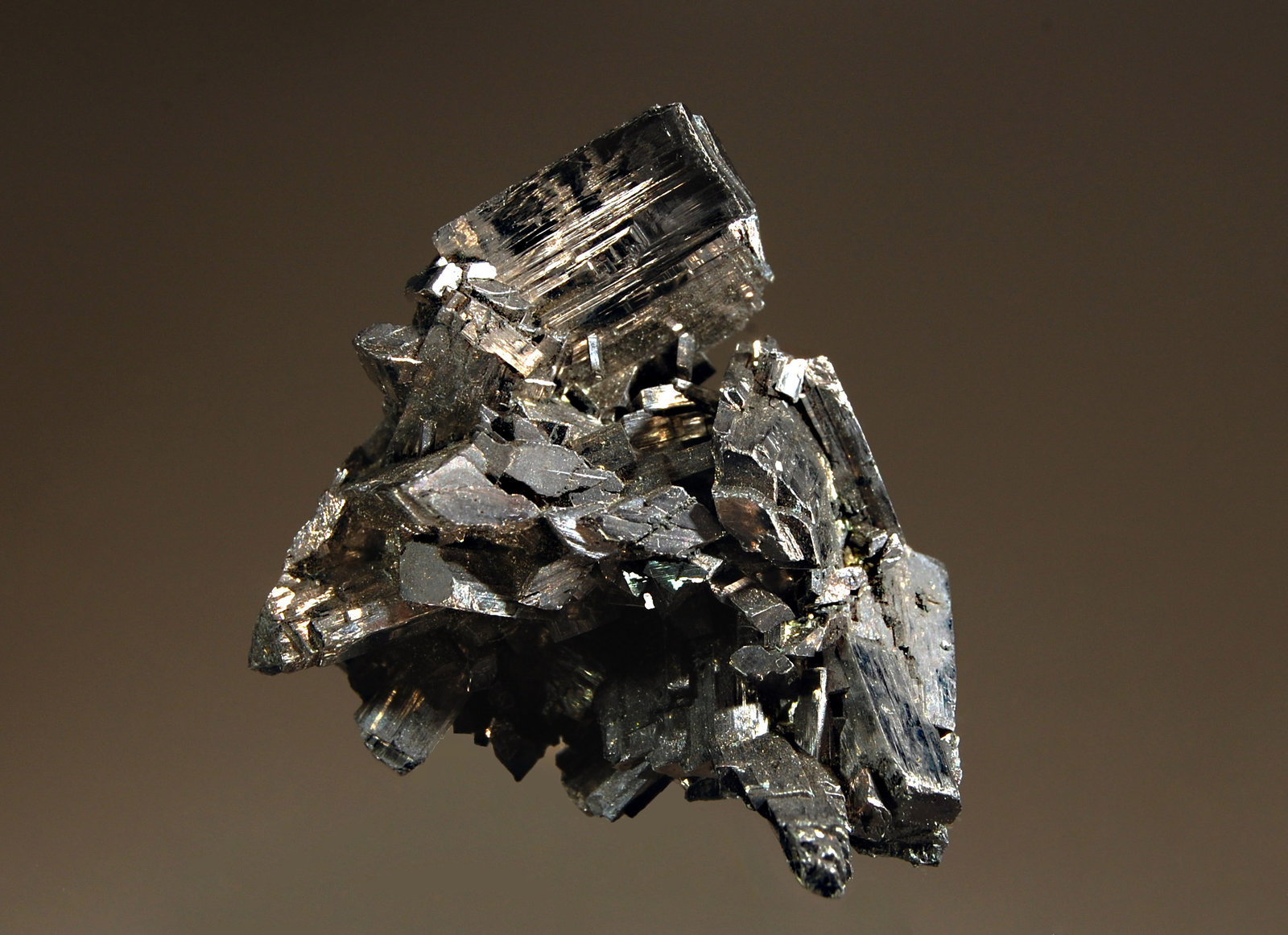 Enargite
3.3 x 3.4 cm
(Autor: Michael Shaw)