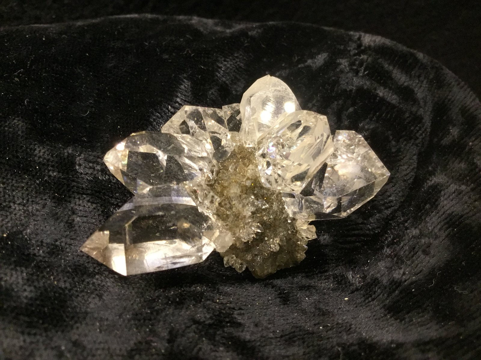 Quartz
5x3 cm.
(Autor: vic rzonca)