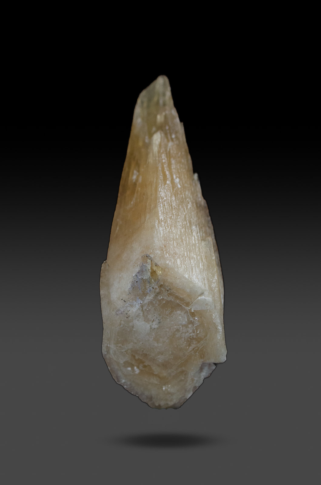 Calcite
146.05 x 50.8 mm
(Autor: k-m.minerals)