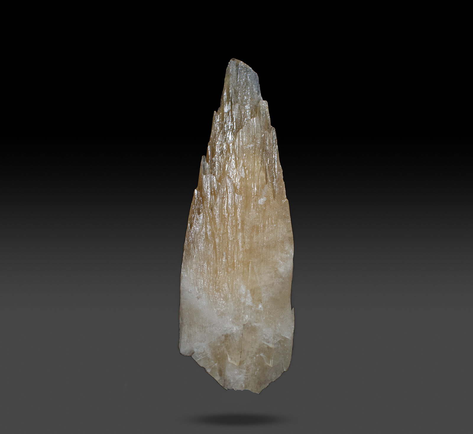 Calcite
146.05 x 50.8 mm
(Autor: k-m.minerals)