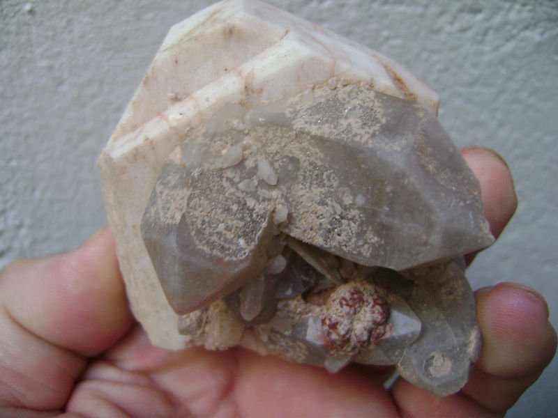 Microcline and Quartz
7 x 5 x 4 cm.
(Autor: ApitaAngel)