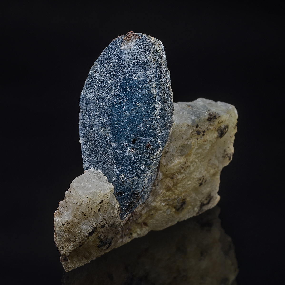 Afghanite
3.9 x 4.1 cm
(Autor: am mizunaka)