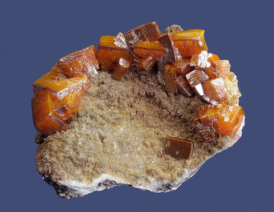 Wulfenite
69 x 54 x 33 mm
(Autor: GneissWare)