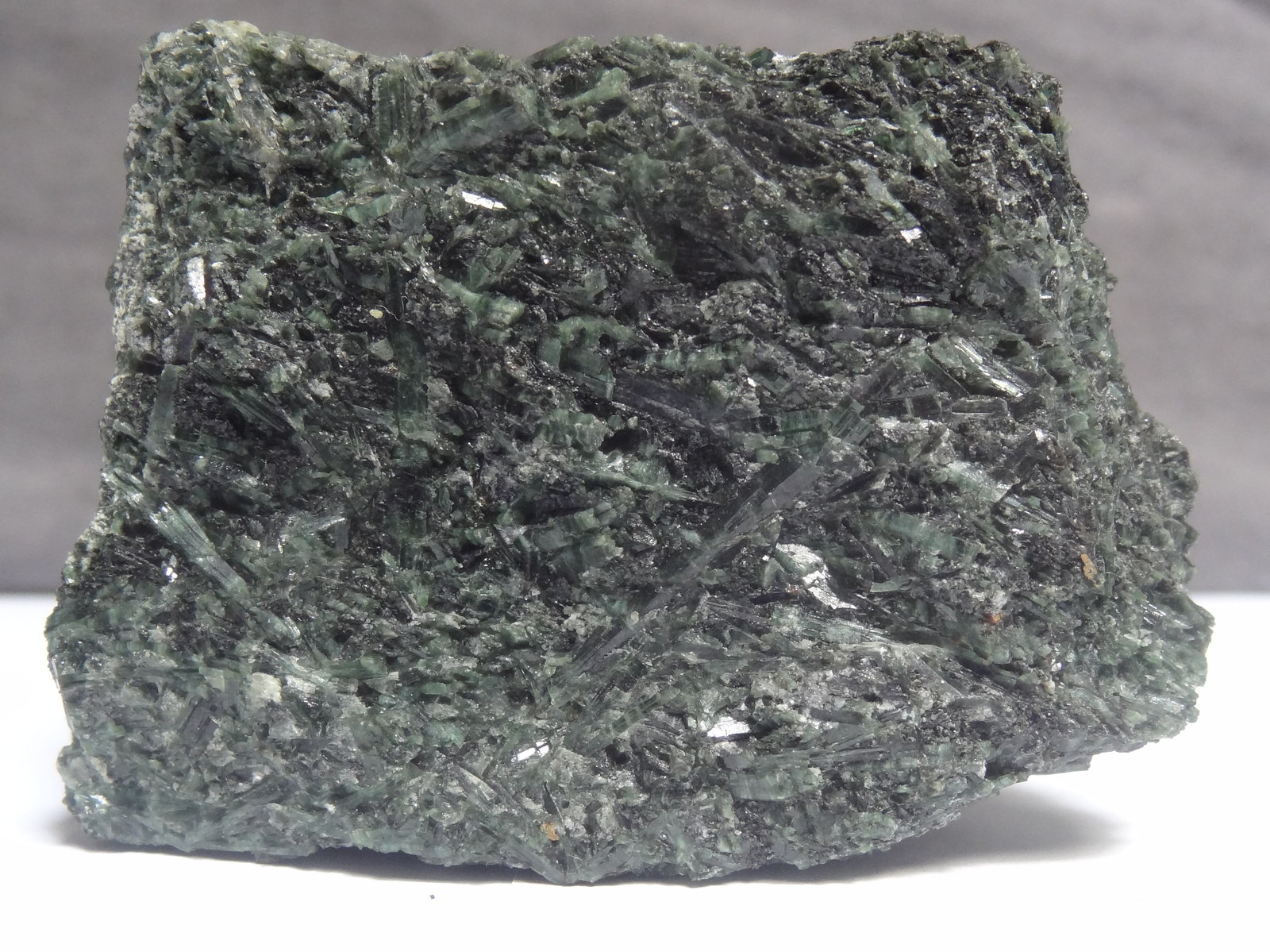 Actinolite
7 x 4,5 x 4,5cm
(Autor: Dave van Bladel)