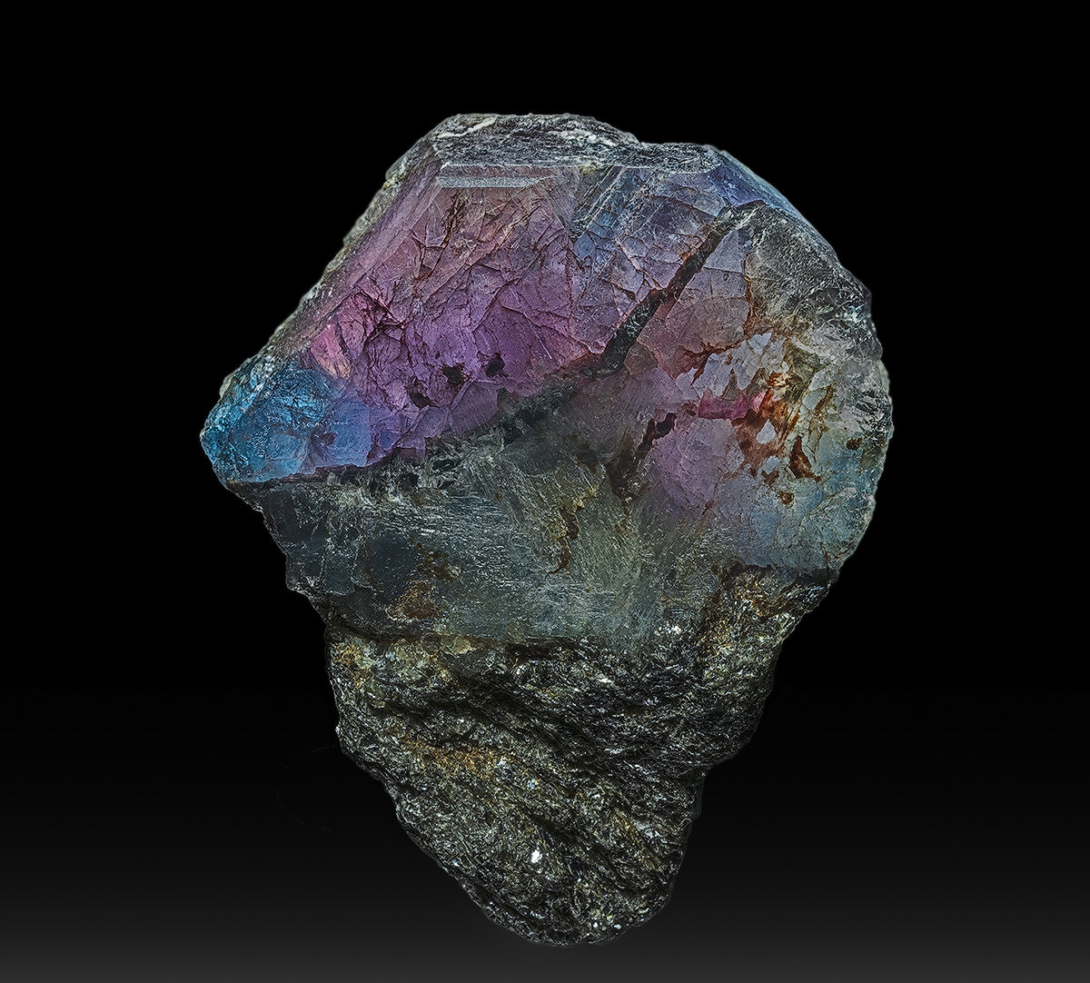Chrysoberyl (variety alexandrite)
3.5 x 4.3 cm
(Autor: am mizunaka)
