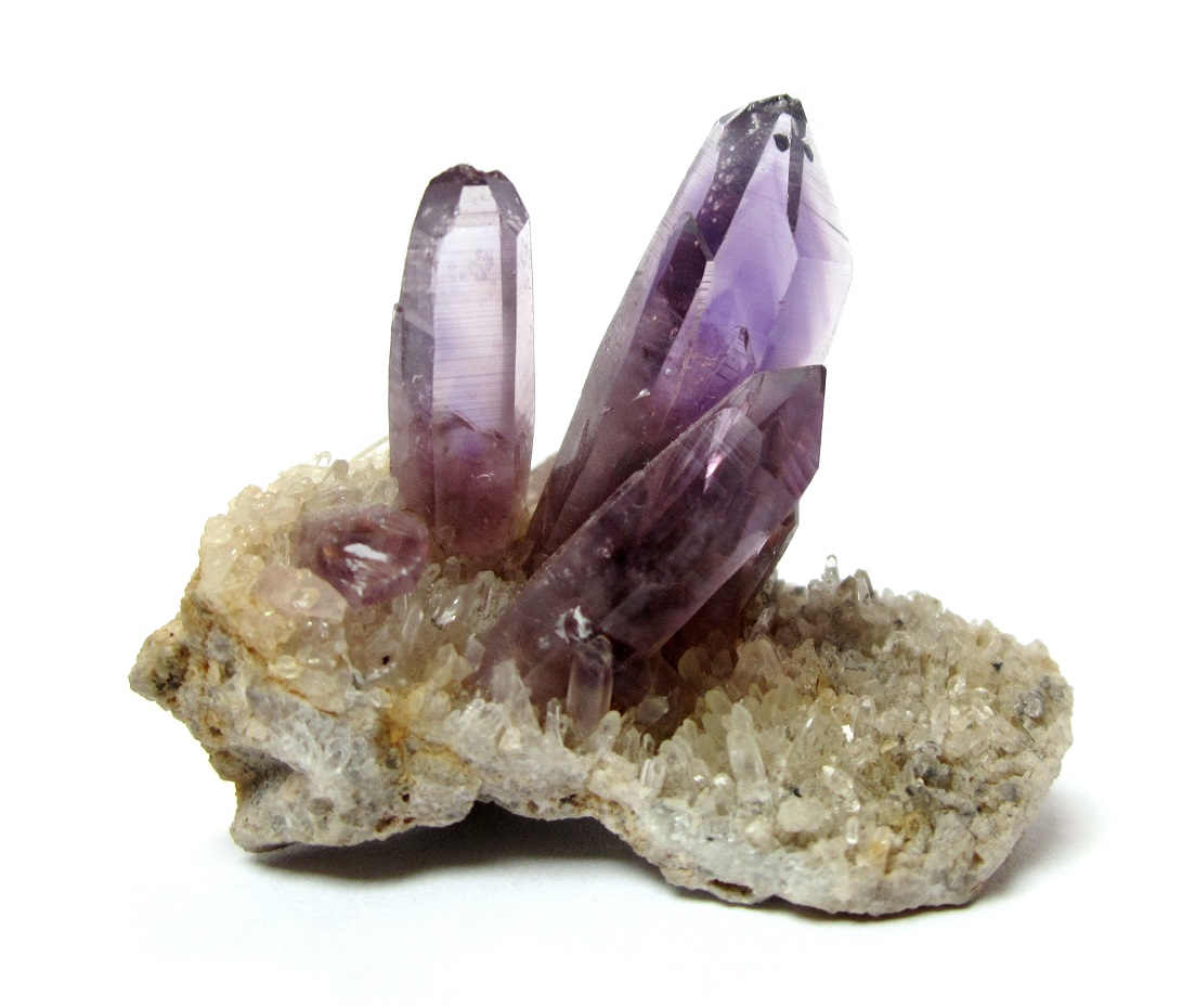 Amethyst
Specimen size 4,5 cm, largest crystal 2,5 cm
(Autor: Tobi)