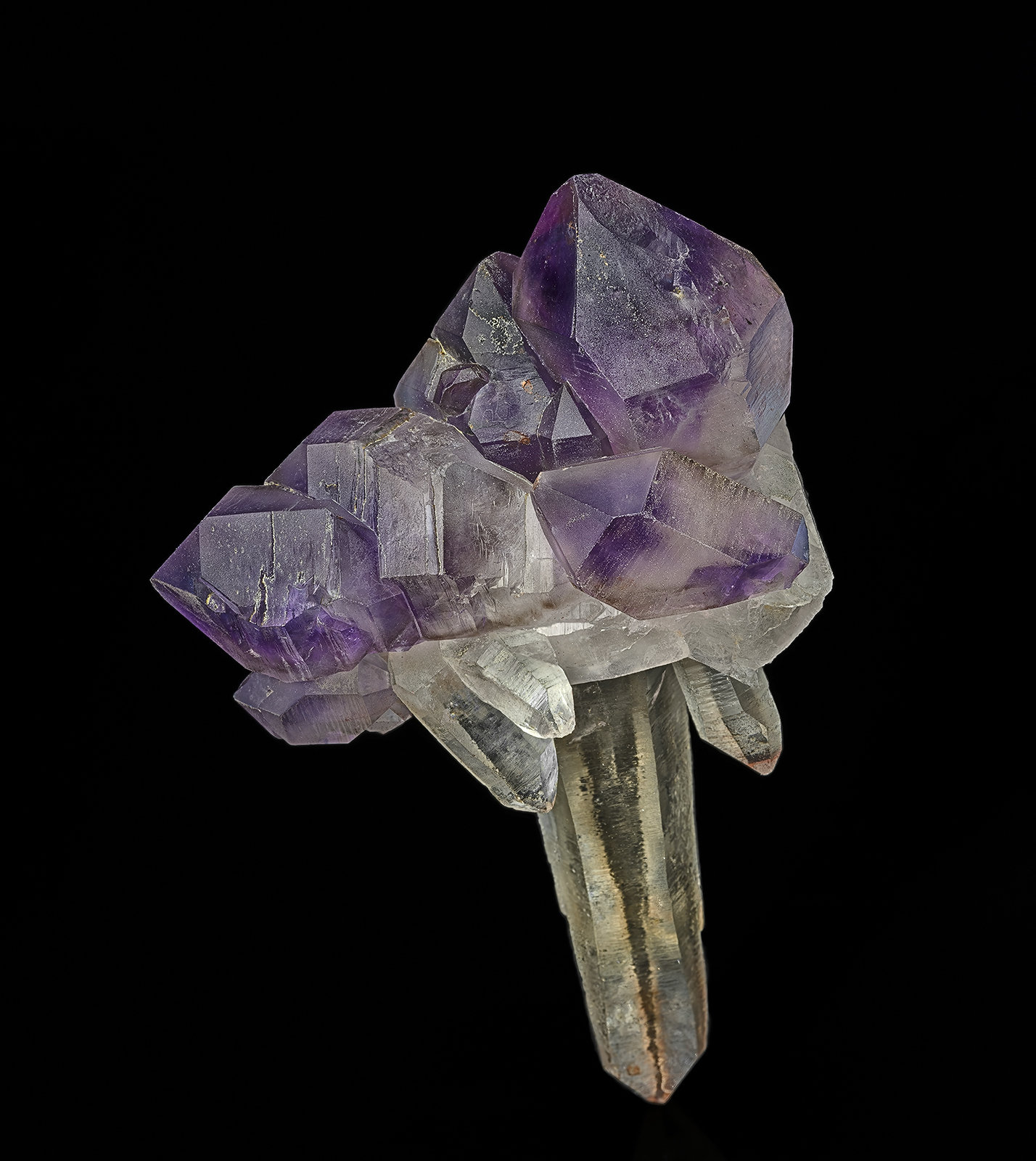 Quartz (variety amethyst)
9.5 x 6.2 cm
(Autor: am mizunaka)