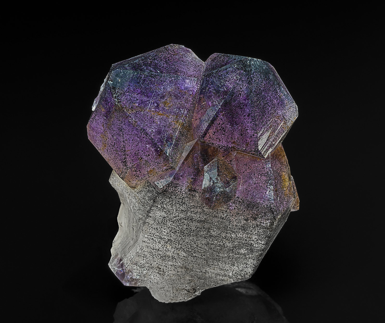 Quartz (variety amethyst), Hematite
6.3 x 4.8 cm
(Autor: am mizunaka)