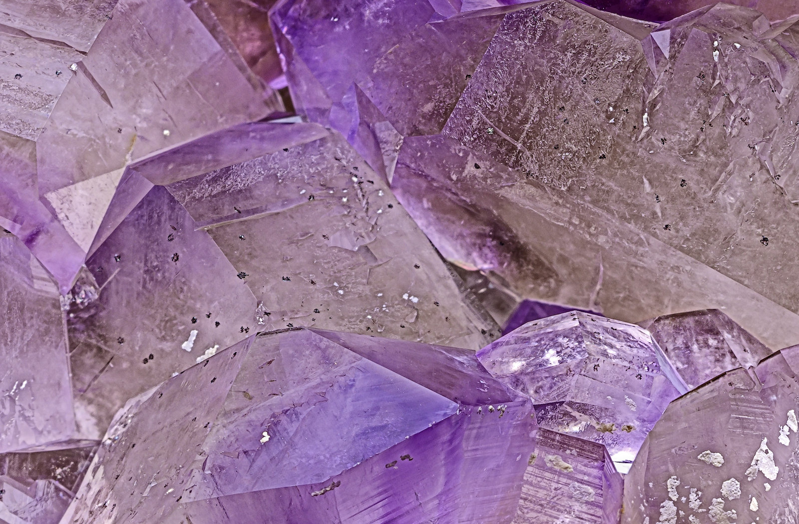 Quartz (variety amethyst), Quartz (variety smoky quartz)
(Autor: am mizunaka)