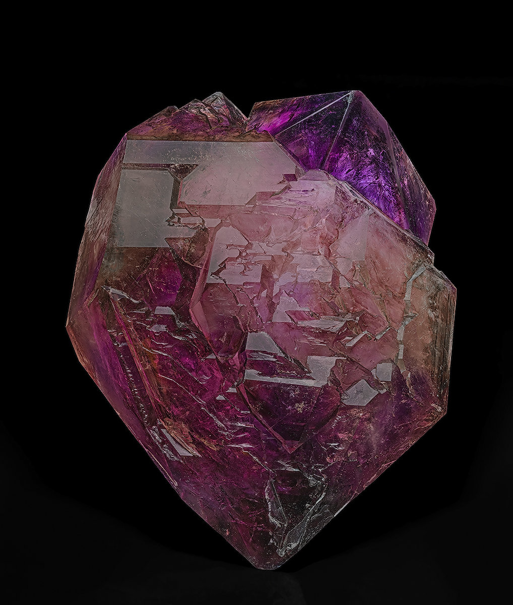 Quartz (variety amethyst), Quartz (variety smoky quartz)
16.2 x 12.8 cm
(Autor: am mizunaka)