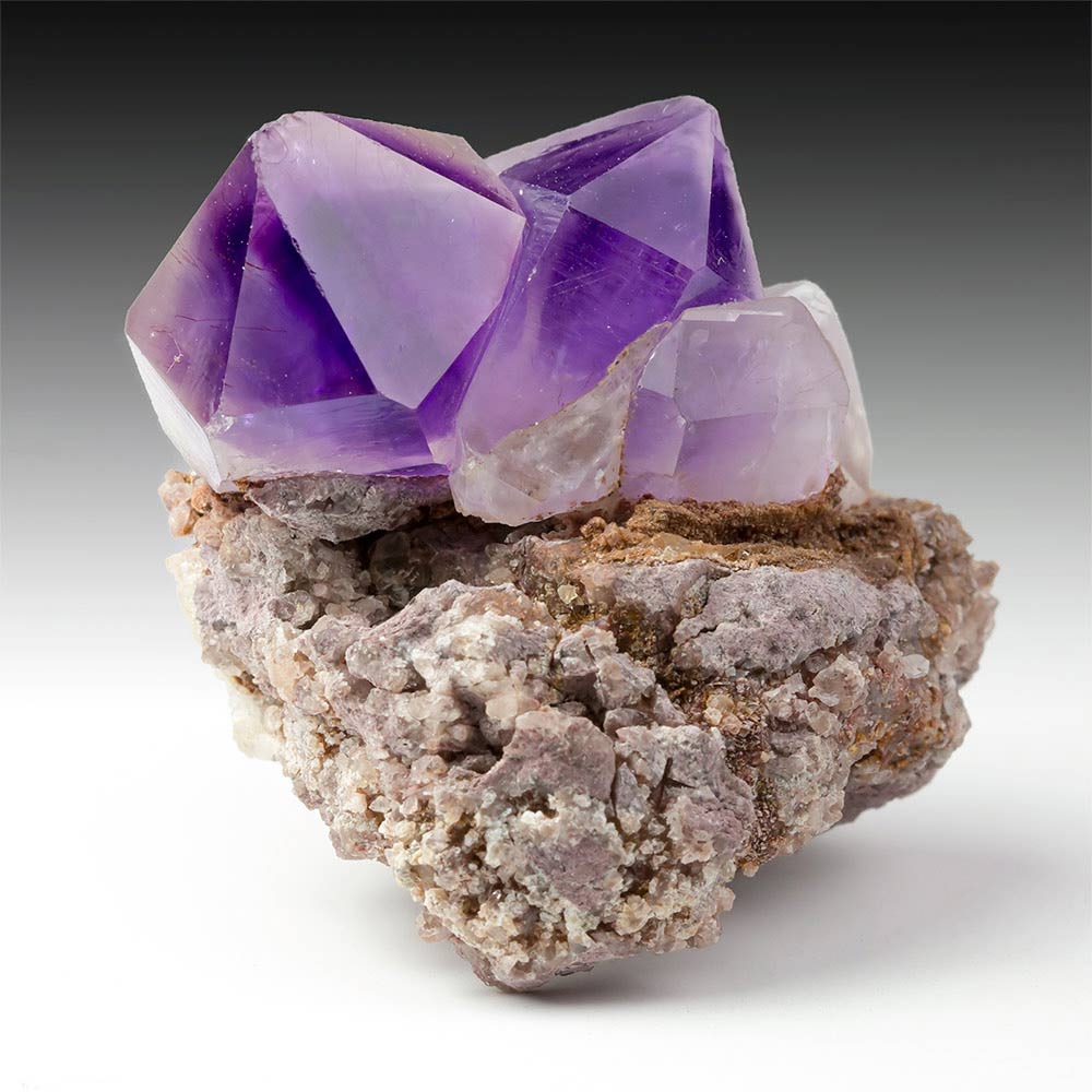 Quartz (var. amethyst)
4.3 x 4 x 3.5 cm
(Autor: xdxucn)