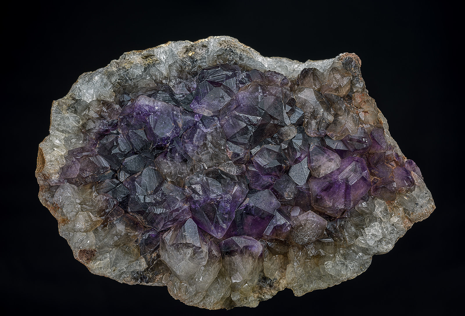 Quartz (variety amethyst)
15.0 x 10.5 cm
(Autor: am mizunaka)