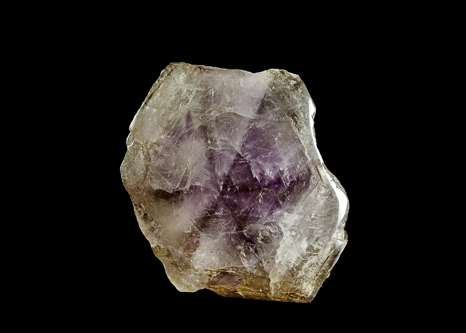 Quartz (variety amethyst)
4.8 x 3.6 cm
(Autor: am mizunaka)