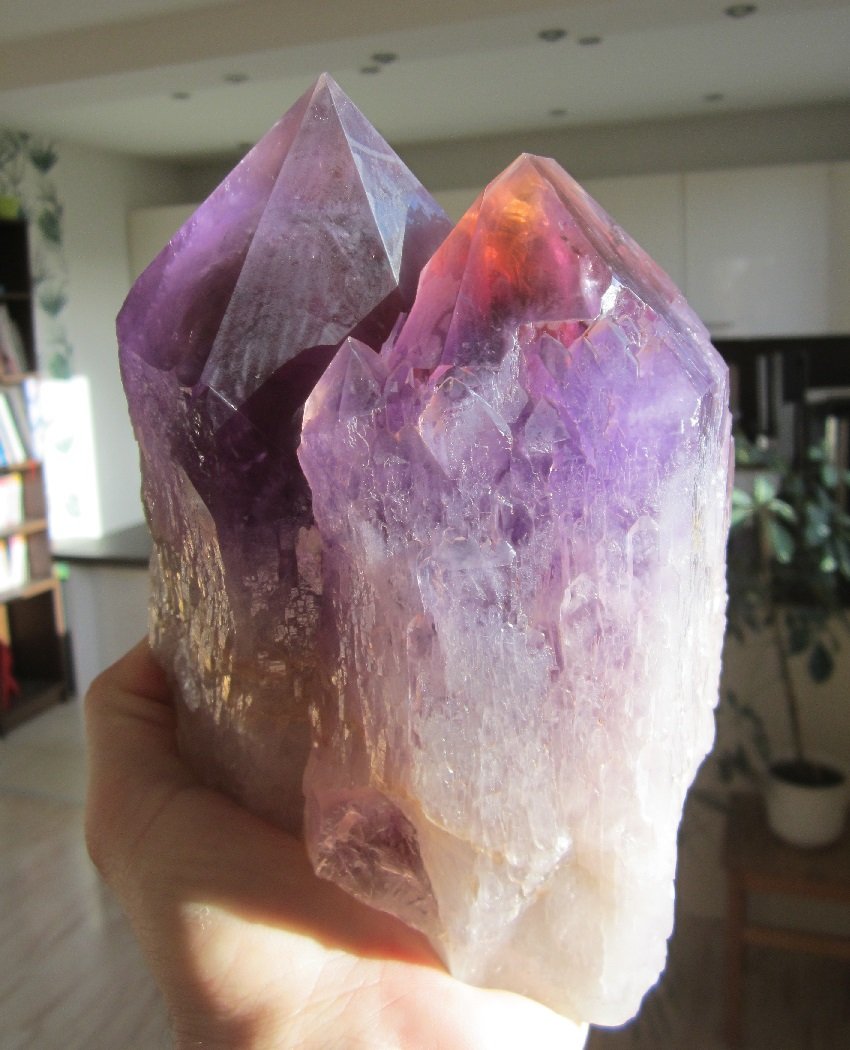 Quartz (variety amethyst)
Specimen height 17 cm
(Autor: Tobi)