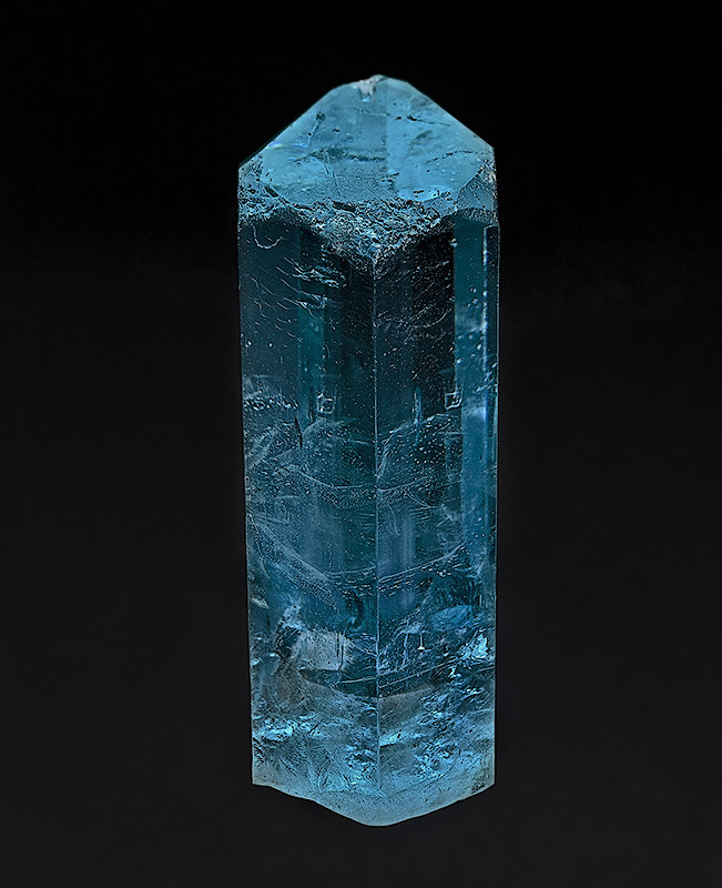 Beryl (variety aquamarine)
7.8 x 4.0 cm
(Autor: am mizunaka)