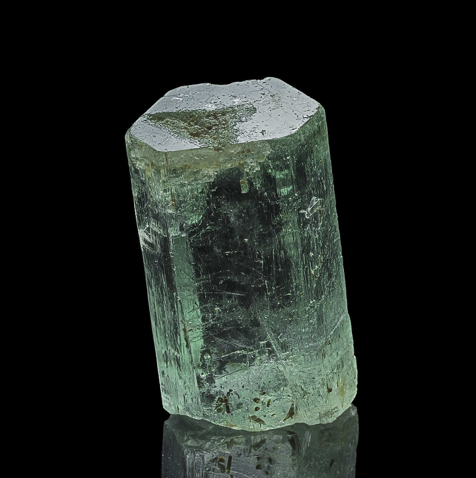 Beryl (variety aquamarine)
2.3 x 1.4 cm
(Autor: am mizunaka)
