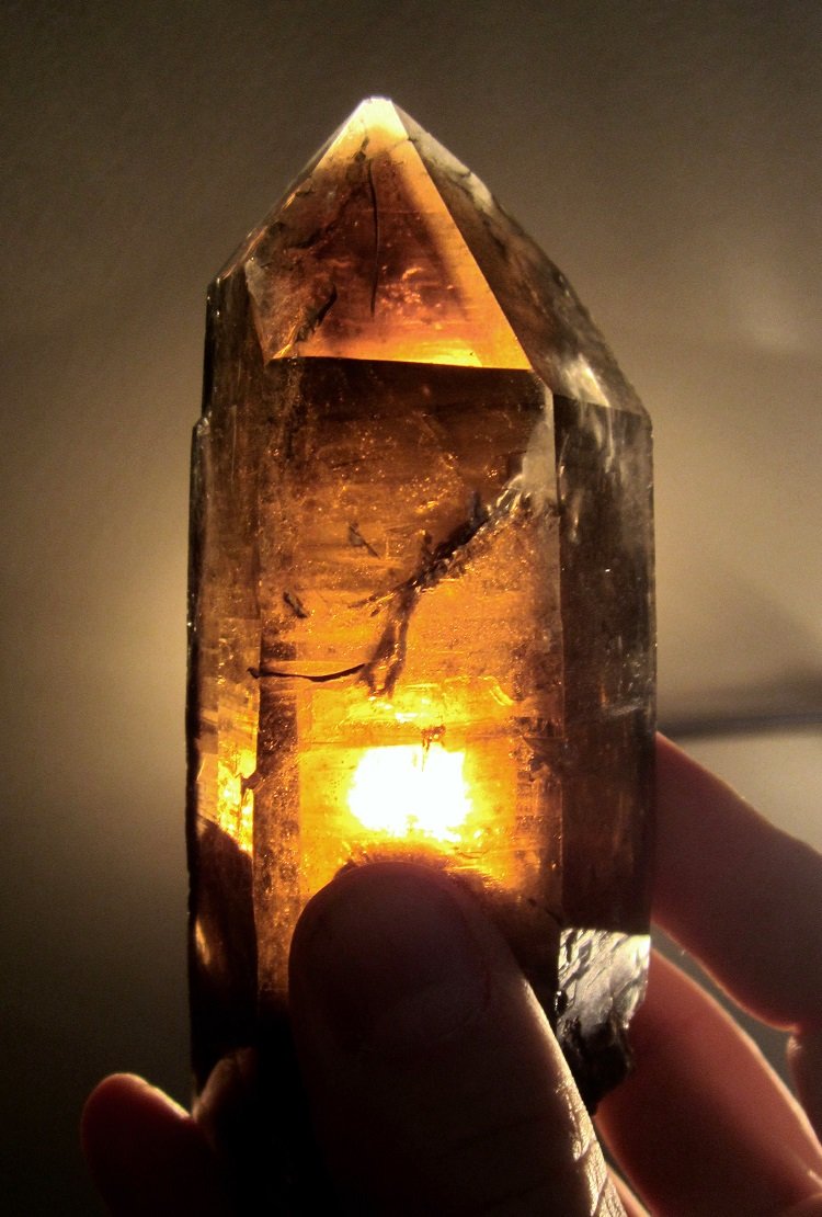 Quartz
Crystal size 13 cm
(Autor: Tobi)
