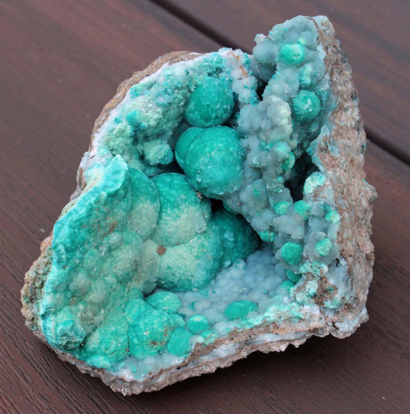Aurichalcite and Hemimorphite
8.5cm x 6.5cm
(Autor: rweaver)