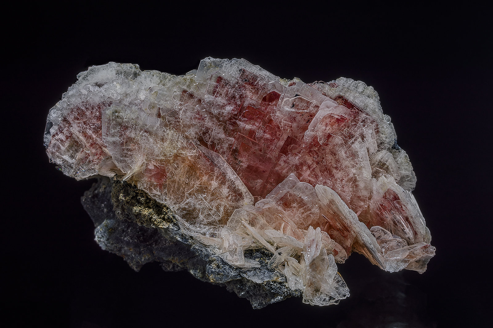 Barite, Realgar
5.8 x 3.5 cm
(Autor: am mizunaka)
