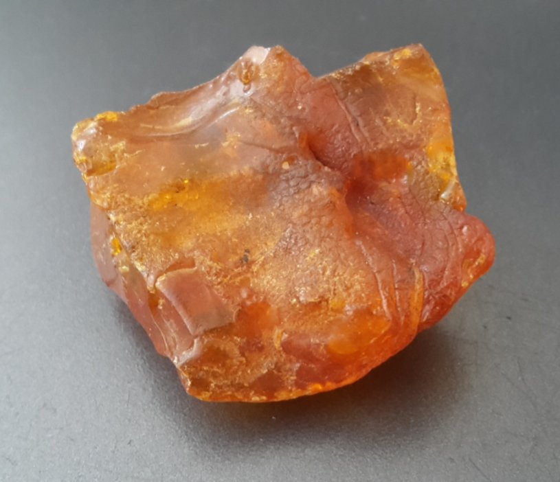 Amber
4 x 3,5 cm
(Autor: Andreas Gerstenberg)