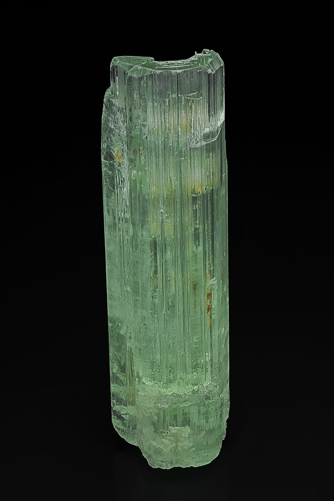 Beryl (variety aquamarine)
10.4 x 3.2 cm
(Autor: am mizunaka)