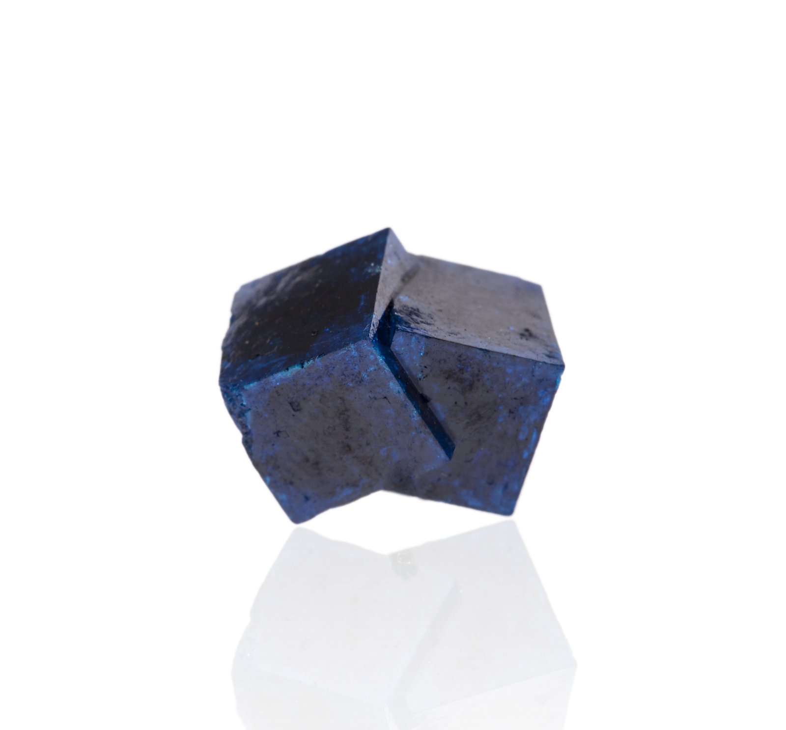 Boleite
1,0 x 1,0 x 1,0 cm
(Autor: MIM Museum)