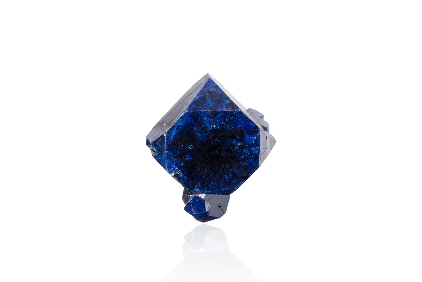 Boleite
1.5 x 1.5 x 1.5 cm / main crystal: 1.5 cm
(Autor: MIM Museum)