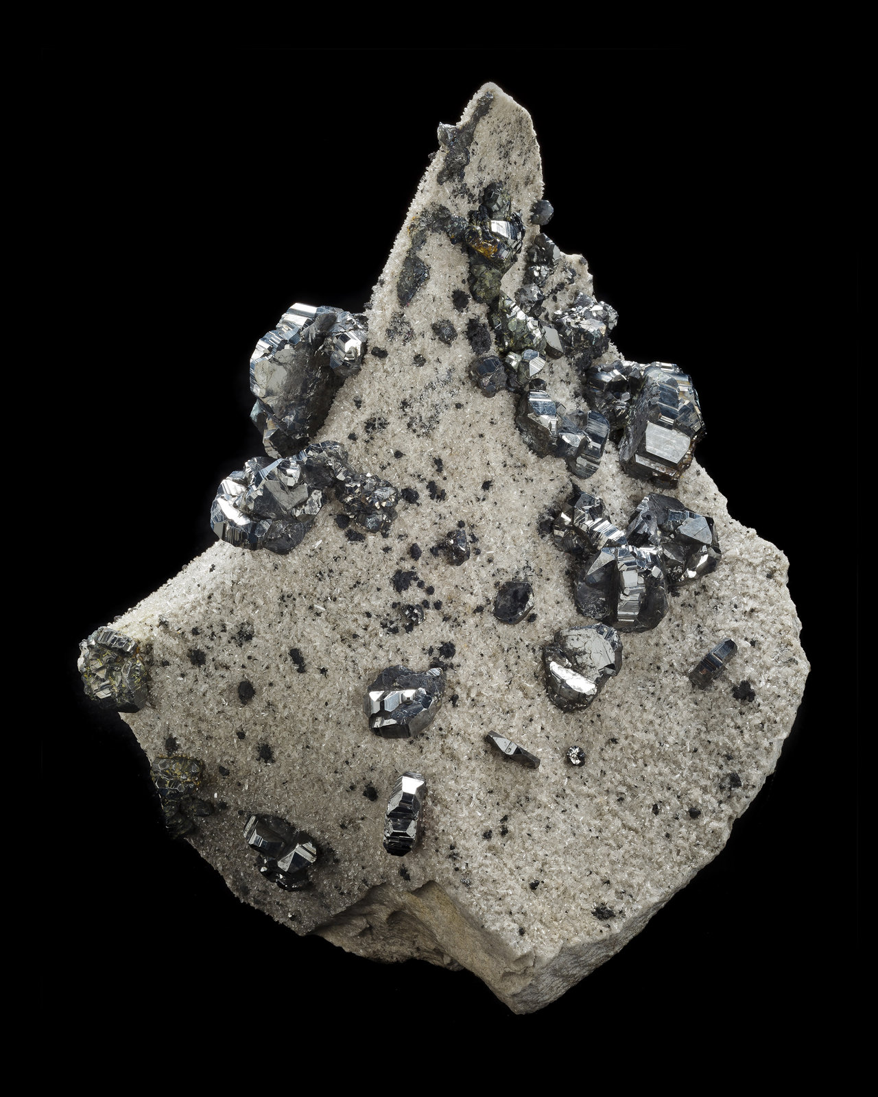 Bournonite
23,0 x 20,0 x 20,0 cm
(Autor: MIM Museum)