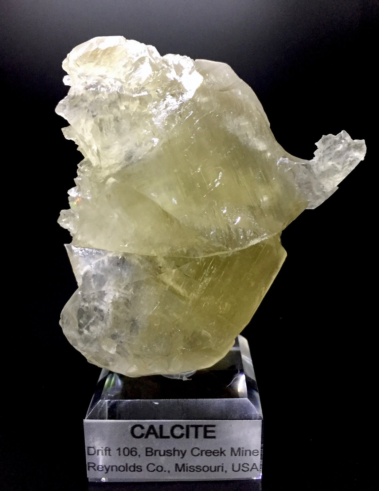Calcite
7.5 cm x 6.5 cm x 3.5 cm
(Autor: Turbo)