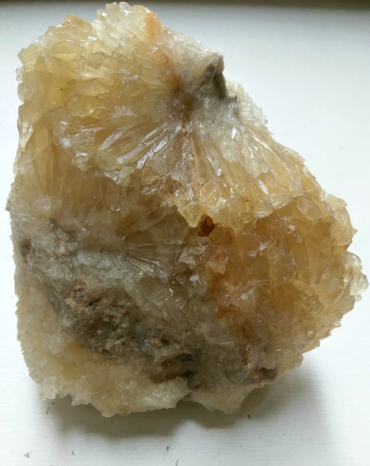 Calcite
12x11 (3-4) cm
(Autor: mineralenzo)