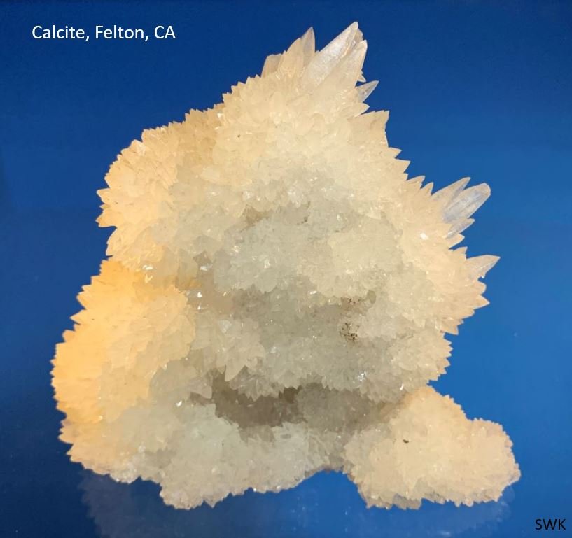 Calcite
10x8x5 cm
(Autor: Scot Krueger)