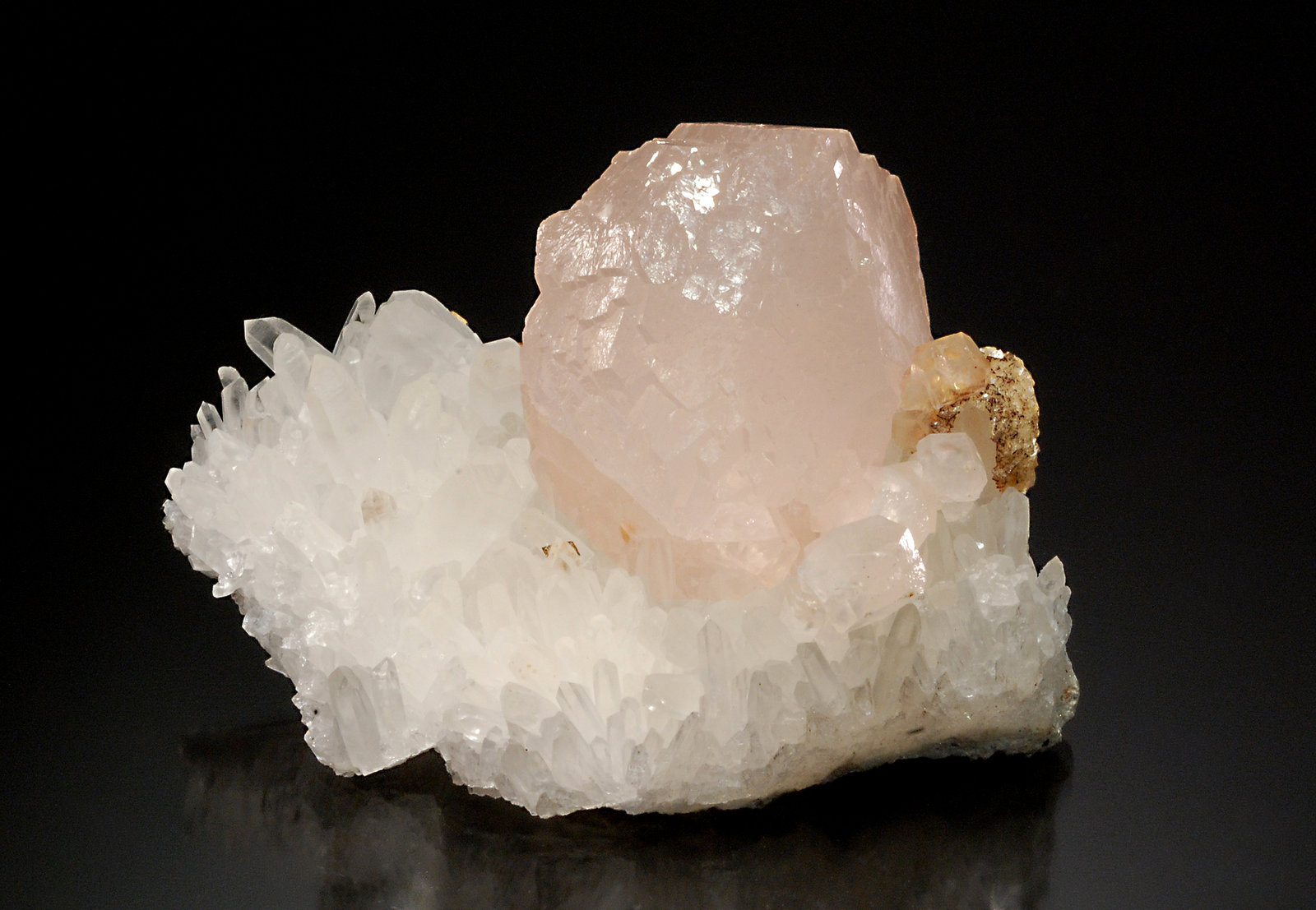 Calcite
5.0 x 6.5 cm
(Autor: Michael Shaw)