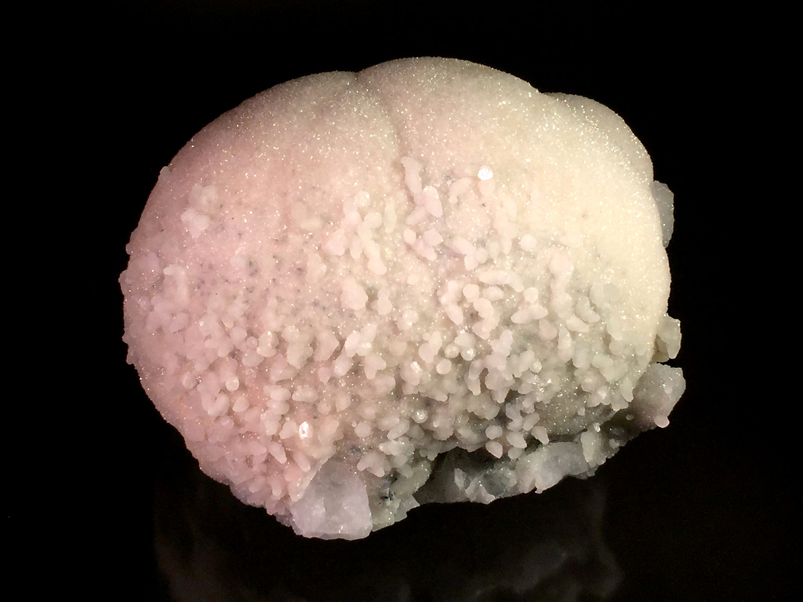 Calcite
8.5 cm x 11.0 cm x 15.0 cm
(Autor: Michael Shaw)