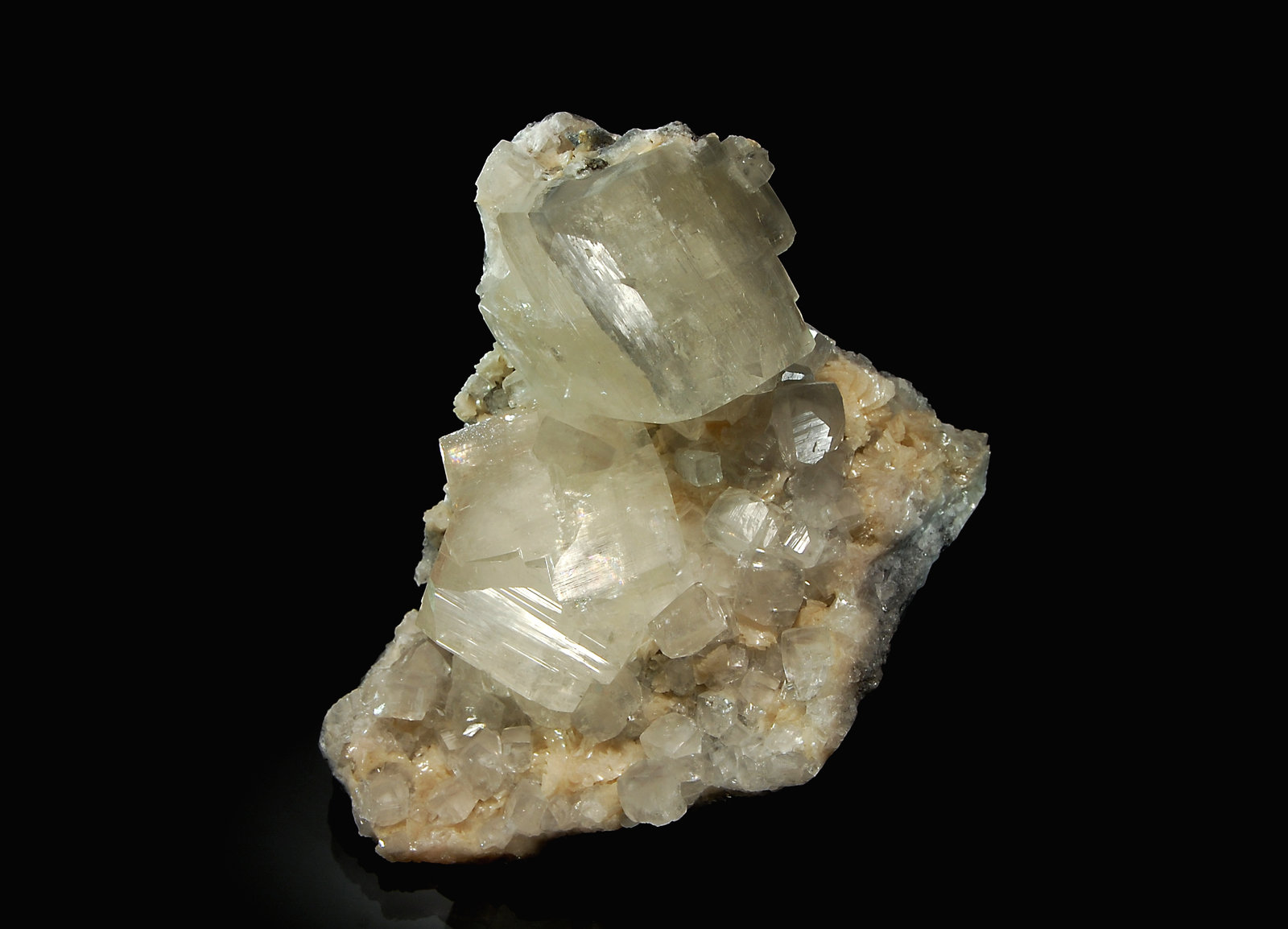 Calcite
6.7 x 7.2 x 10.8 cm
(Autor: Michael Shaw)