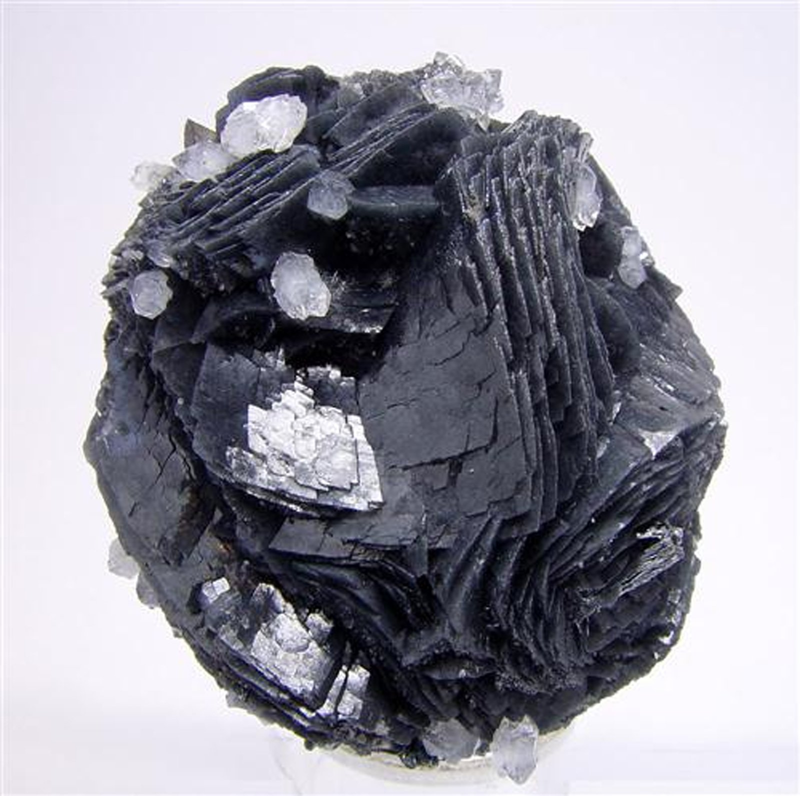 Calcite & Quartz
H:6.5 cm x W:5.5 cm x D:5 cm
(Autor: Adrian Pripoae)