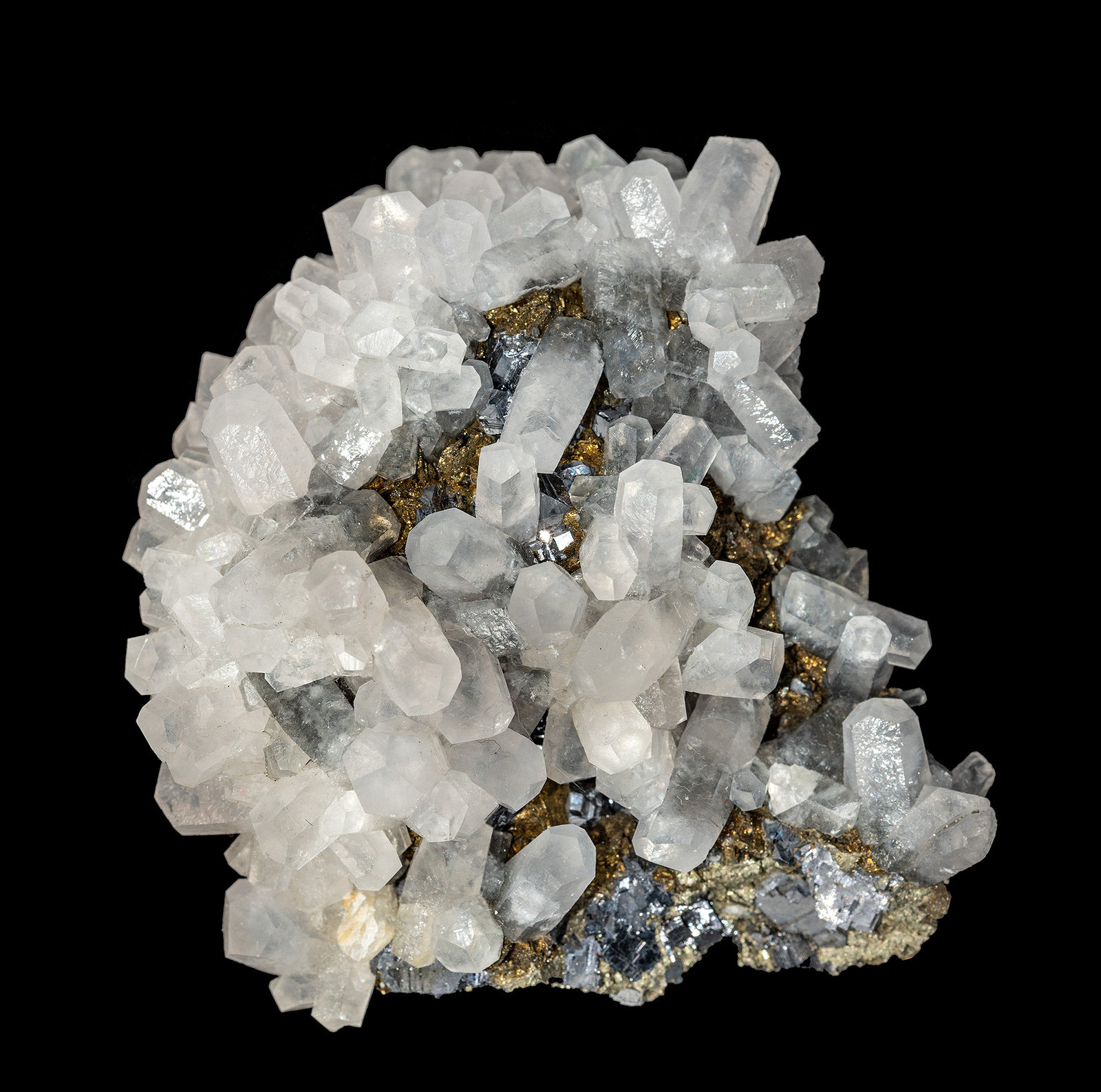 Calcite, Chalcopyrite, Galena, Pyrite
8,3 x 6,9 x 4,2 cm
(Autor: Bergur_E_Sigurdarson)
