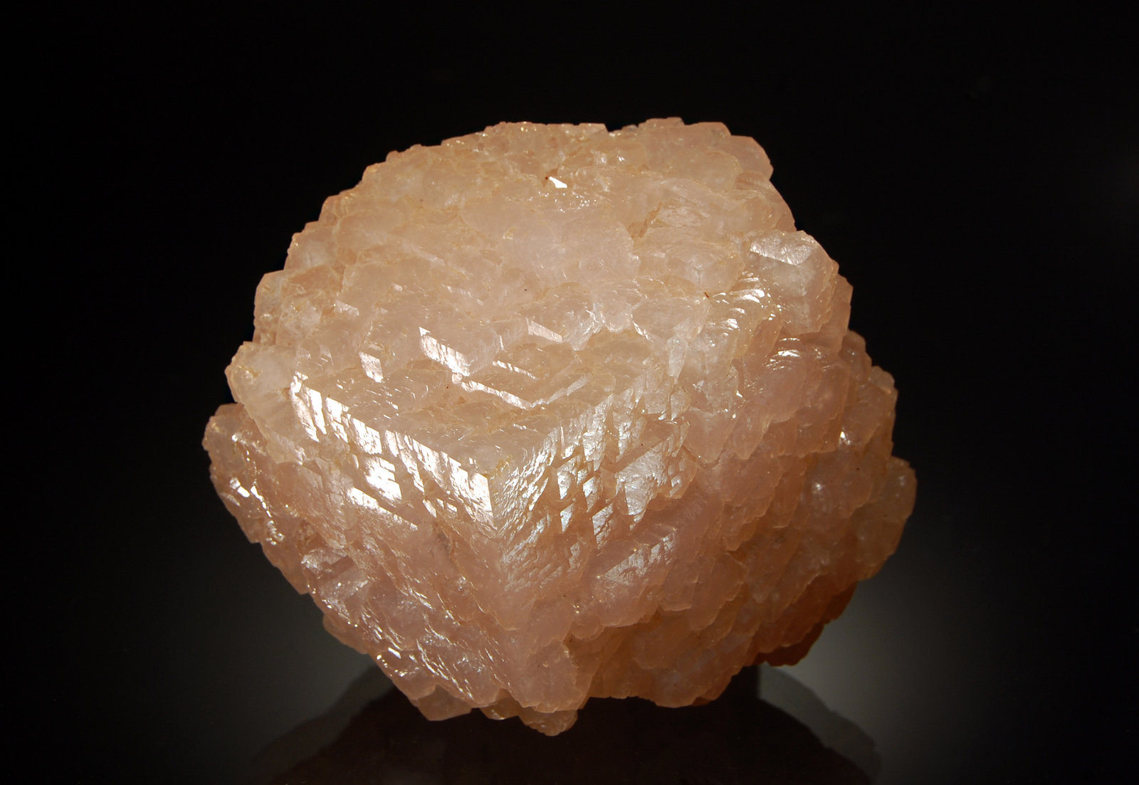 Calcite
7.0 x 7.5 cm
(Autor: Michael Shaw)